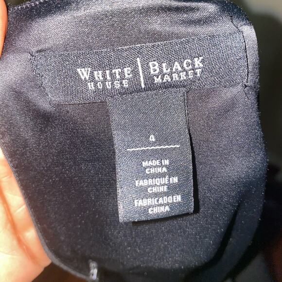 White House Black Market Lace Sleeve Sheath Dress size 4 with key hole button - Picture 7 of 9